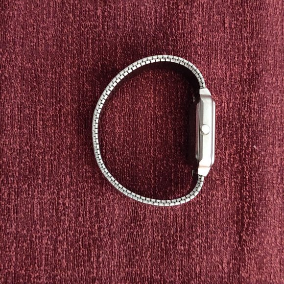 Amaze-Zing (B2) Sale!!: #105 John Weitz Quartz Watch - Picture 5 of 5